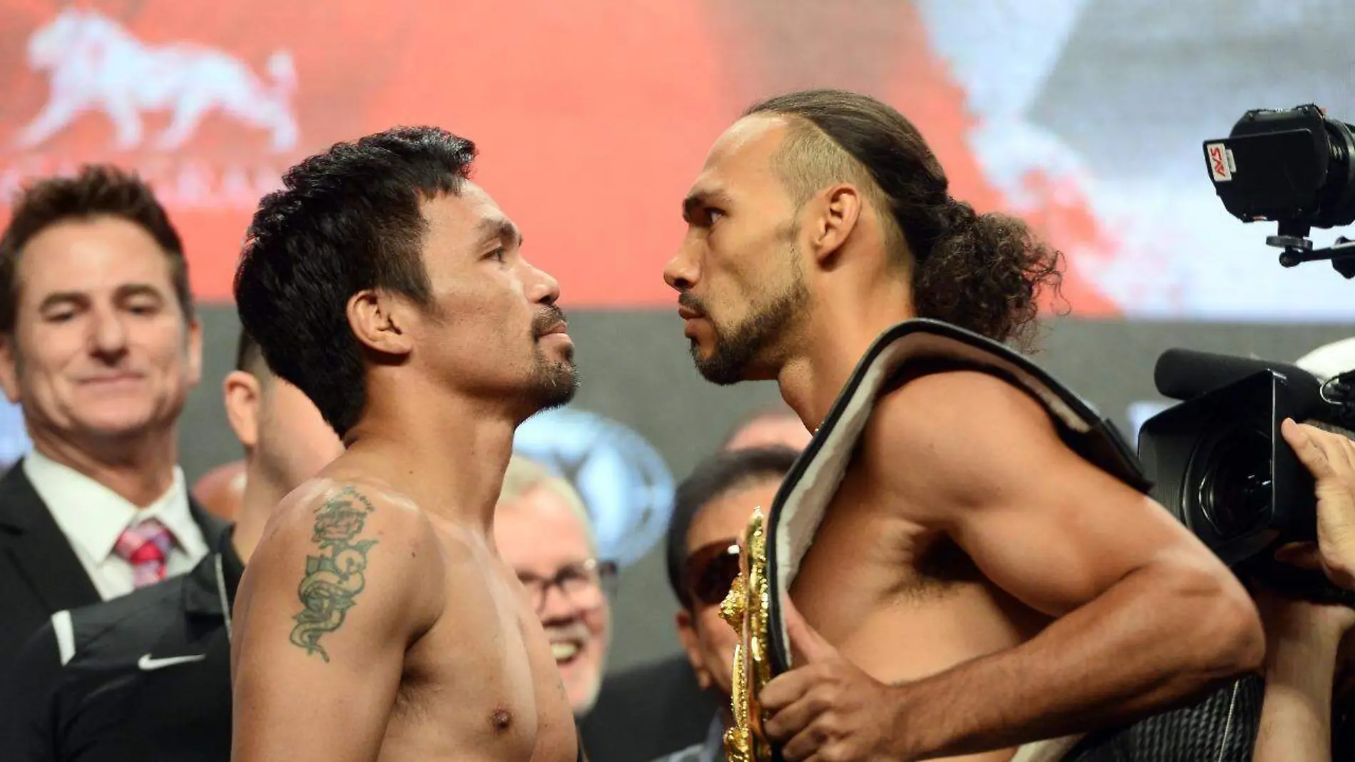 Manny Pacquiao y Keith Thurman libran la báscula (1)